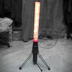 กระบองไฟจราจร มีขาตั้ง