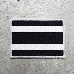 อาร์มธงชาติ ขาว-ดำ เล็ก ขนาด 5x7.5 CM. ตีนตุ๊กแก