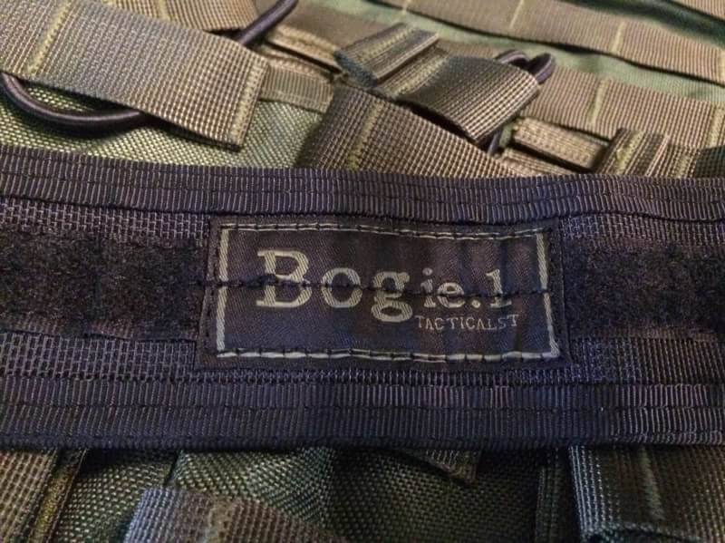 เข็มขัดสนาม บุนวม