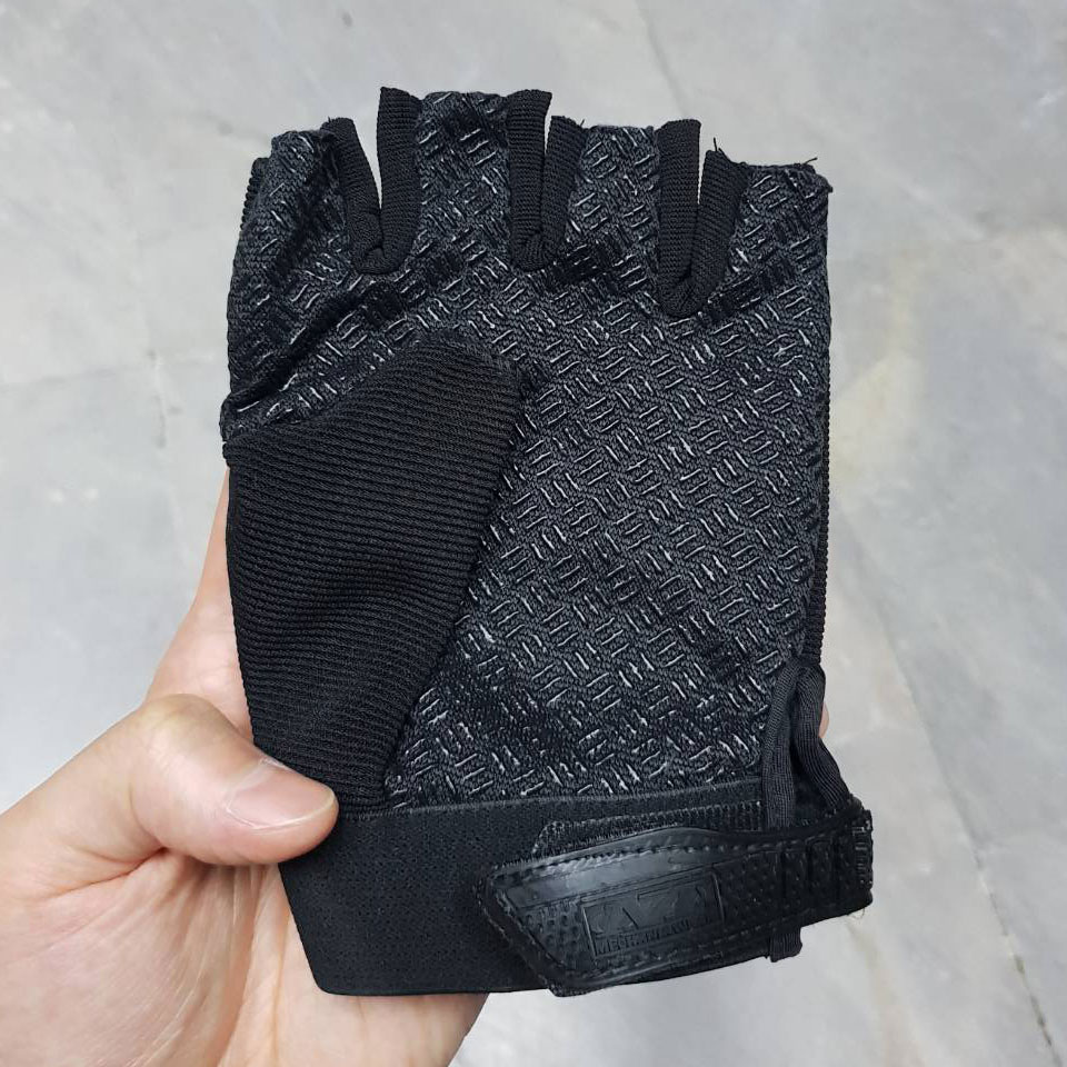 ถุงมือครึ่งนิ้ว Mechanix รุ่น M-Pact (บาง) Free Size