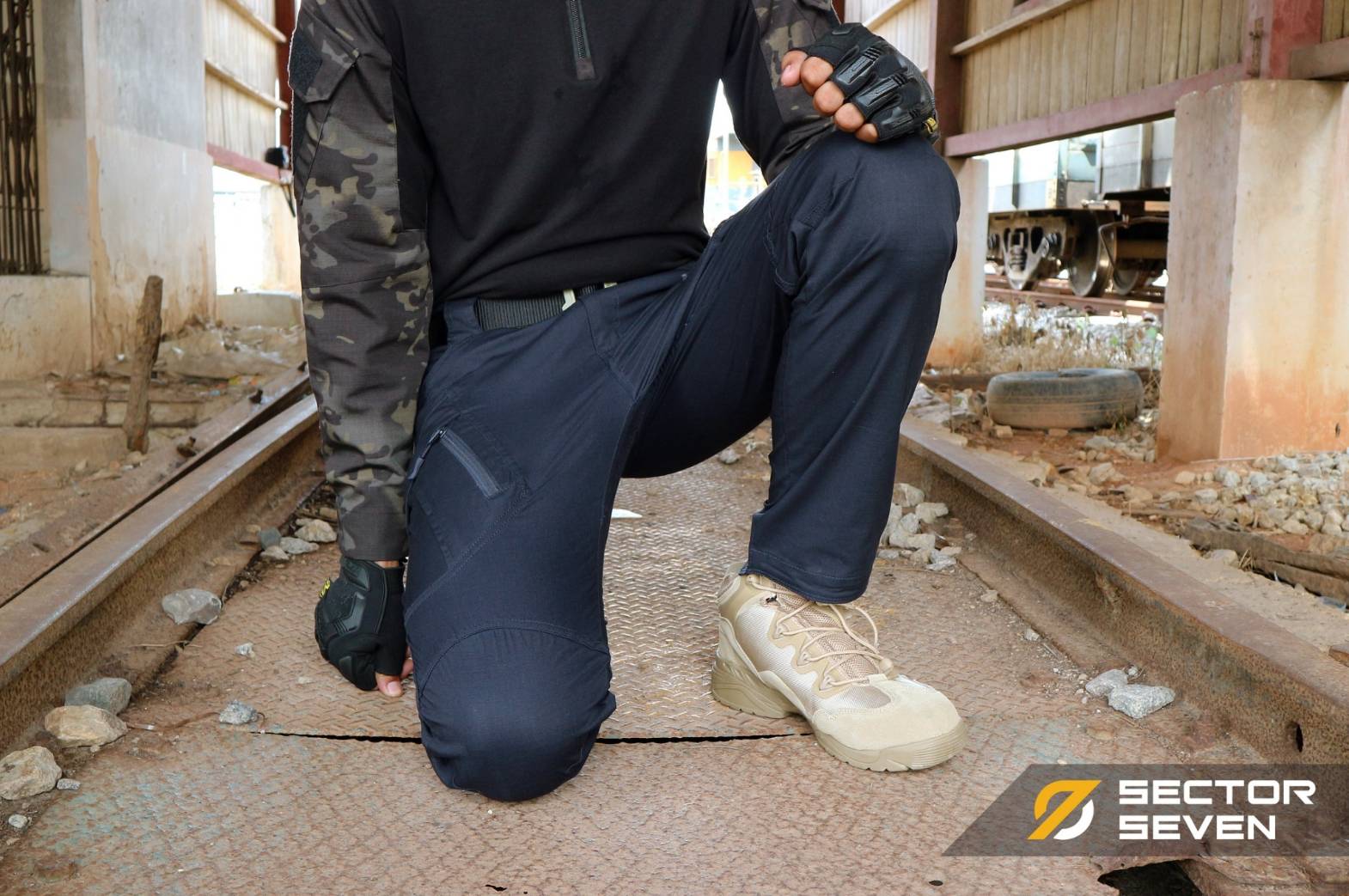 กางเกง Sector Seven IX9C กรมท่า ผ้าเบา ยืด กันน้ำ (ของแท้)