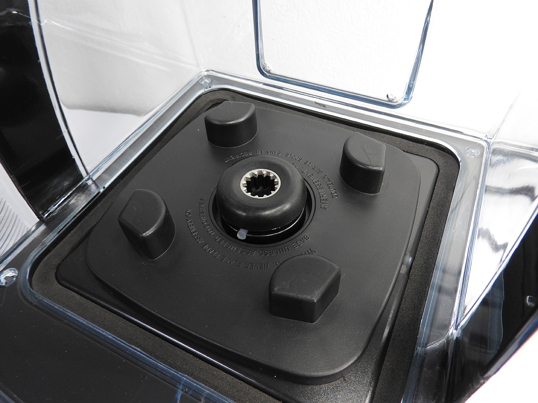 เครื่องปั่นน้ำผลไม้ไอมิกซ์ รุ่นฝาครอบลดเสียง 1800W.+แถมฟรีโถปั่น 1.4L 1 ใบ 1602-130 (รับประกันมอเตอร์ 1 ปี )