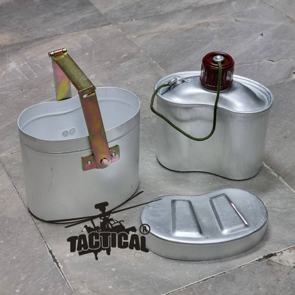 กระติกน้ำทหารอลูมิเนียม ทรงเหลี่ยม พร้อมปลอก