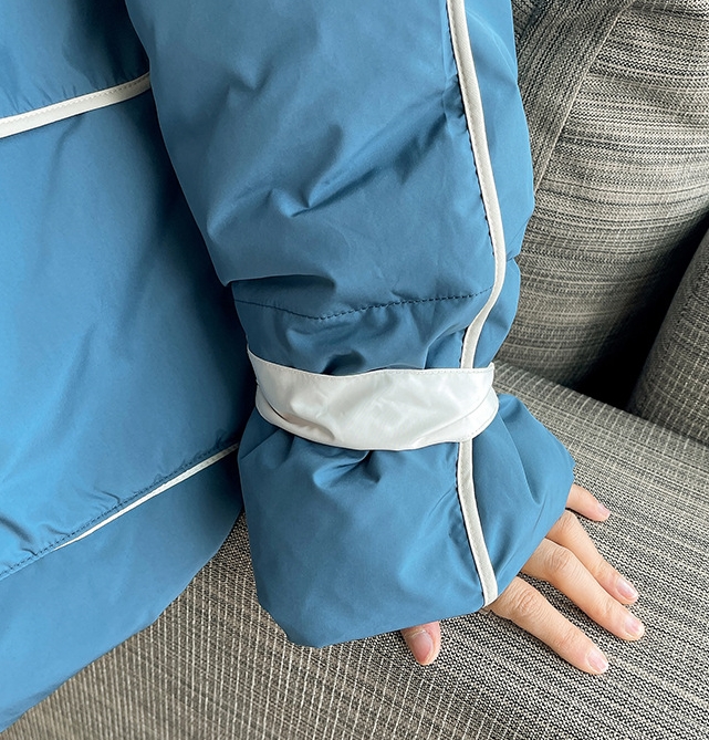 2324-0011 เสื้อกันหนาวไซส์ใหญ่ แสงดี ๆ ถ่ายรูปงามค่ะ หนา กันลม มีHoodเฟอร์