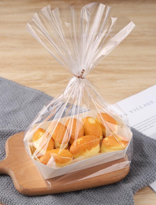 ถาดใส่ขนมพร้อมกระดาษรอง แพ็ค 50 ชิ้น