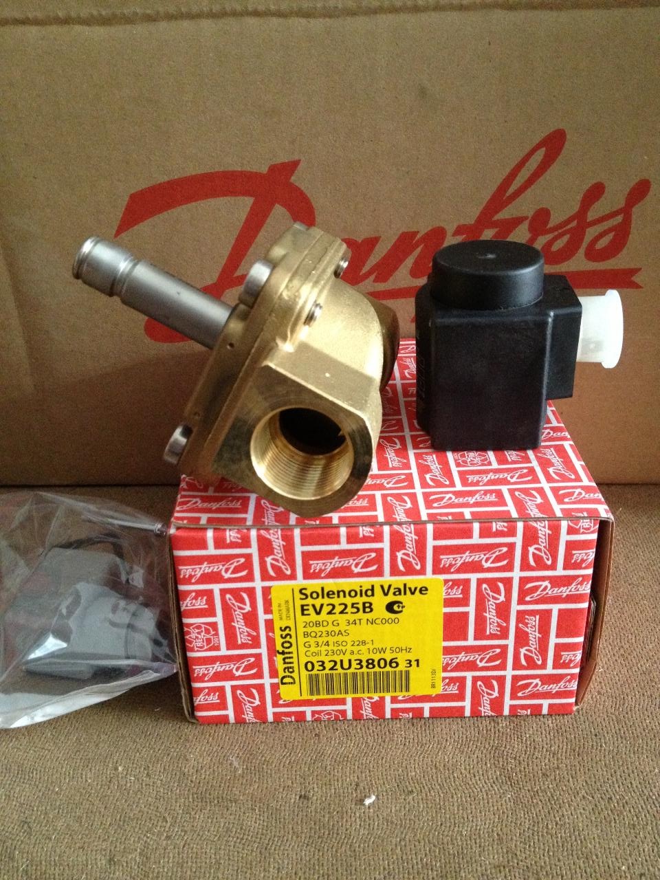 Solenoid valve EV225B