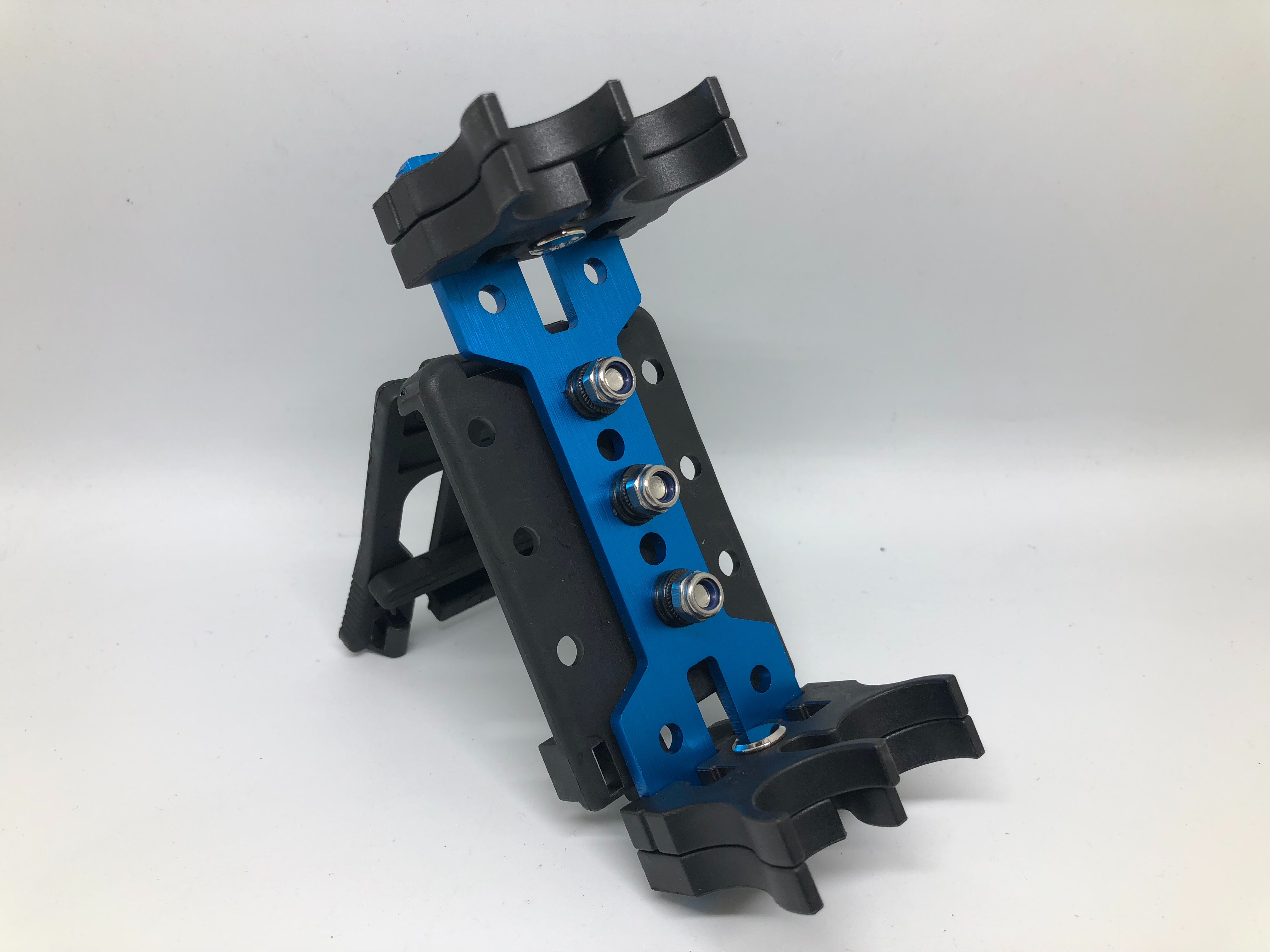 แผงกระสุนลูกซองจิงโจ้โหลดเร็ว 4 นัด