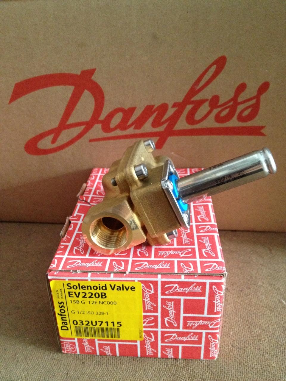 Solenoid valve EV220B