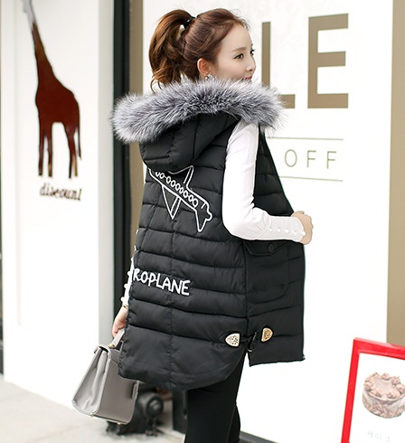 PreOrderคนอ้วน - เสื้อกั๊กแฟชั่น ผ้าร่มบุนวม มี Hood ขนเฟอร์ มีลายด้านหลัง สี : ดำ / แดง / เหลือง / เทา / เขียวทหาร / เขียงใบไม้ / ครีม / ชมพู / น้ำเงิน