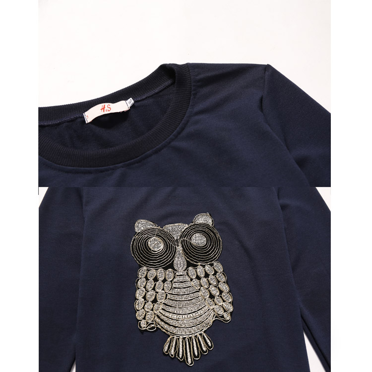 PreOrderคนอ้วน - เซตคู่กันหนาวแฟชั่น ไซส์ใหญ่ คนอ้วน เสื้อยืดคอกลมแต่งลายหน้าอกสีน้ำเงิน+กระโปรงจีบสีแดง