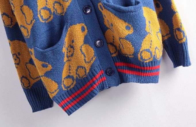 PreOrderเสื้อผ้าคนอ้วน - เสื้อกันหนาวคนอ้วน ไซส์ใหญ่ เสื้อไหมพรม ไม่หนาถักลายกระดุมหน้าสีน้ำเงิน