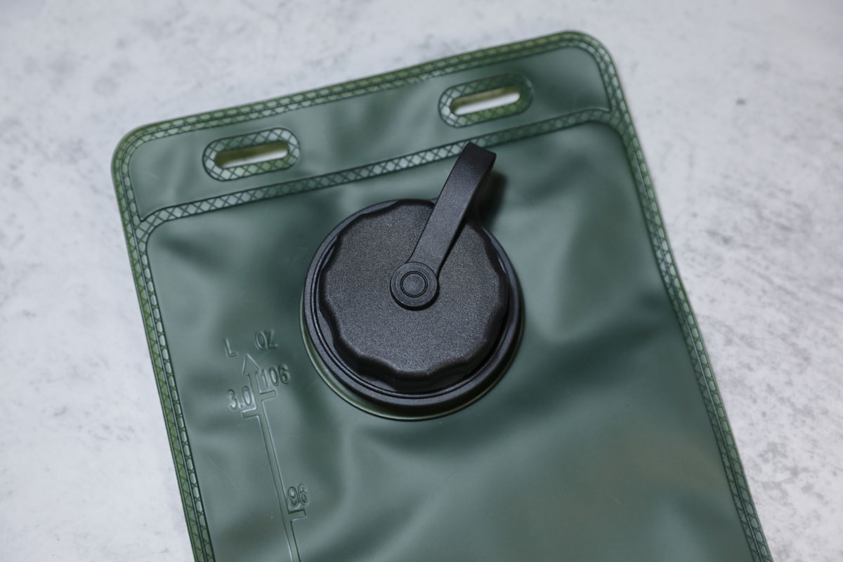 เป้น้ำสัมภาระ 20 ลิตร + ถุงน้ำ 2.5 ลิตร