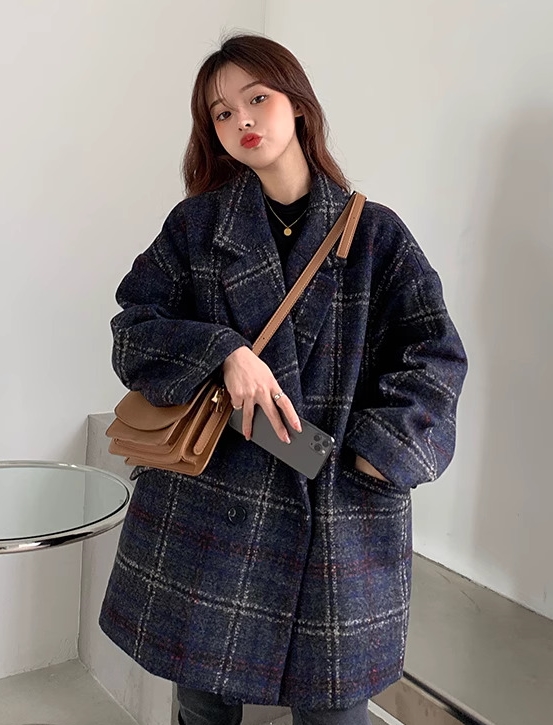 2324-0029 โค้ทวูลแบบสั้น ลายสก๊อต กระดุมหน้า