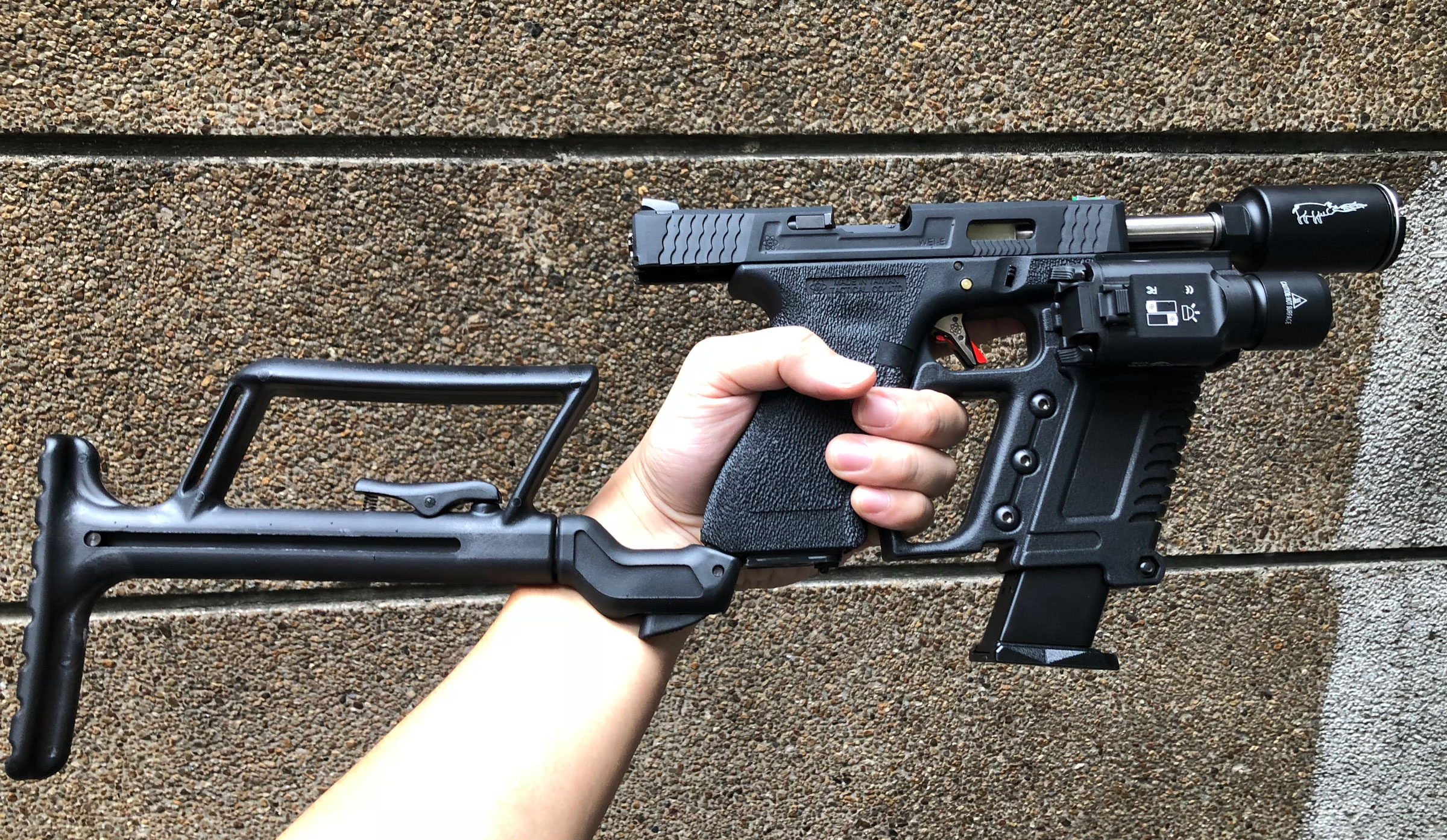 กริปมือหน้าปืน Glock ทรง Kriss