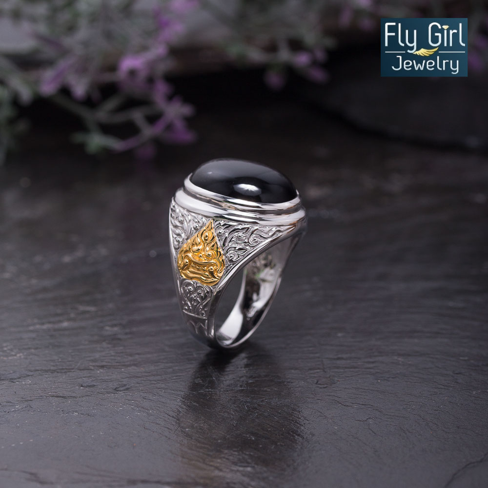 ใส่แหวนราหูนพสูรย์ เครื่องรางของขลังที่ติดตัวเราจะให้คุณเต็มที่ แหวนนพสูรย์ เทพผู้มีฤทธิ์ทั้ง ๙ จะเสริมกับเครื่องรางของขลัง และรูปรอย ลายสักทั้งปวงให้ เข้มขลังข้นขึ้น 100 % เต็ม และยังแพร่ไปคุ้มครองป้องกันดูแลรักษา ได้ถึงบริวาร