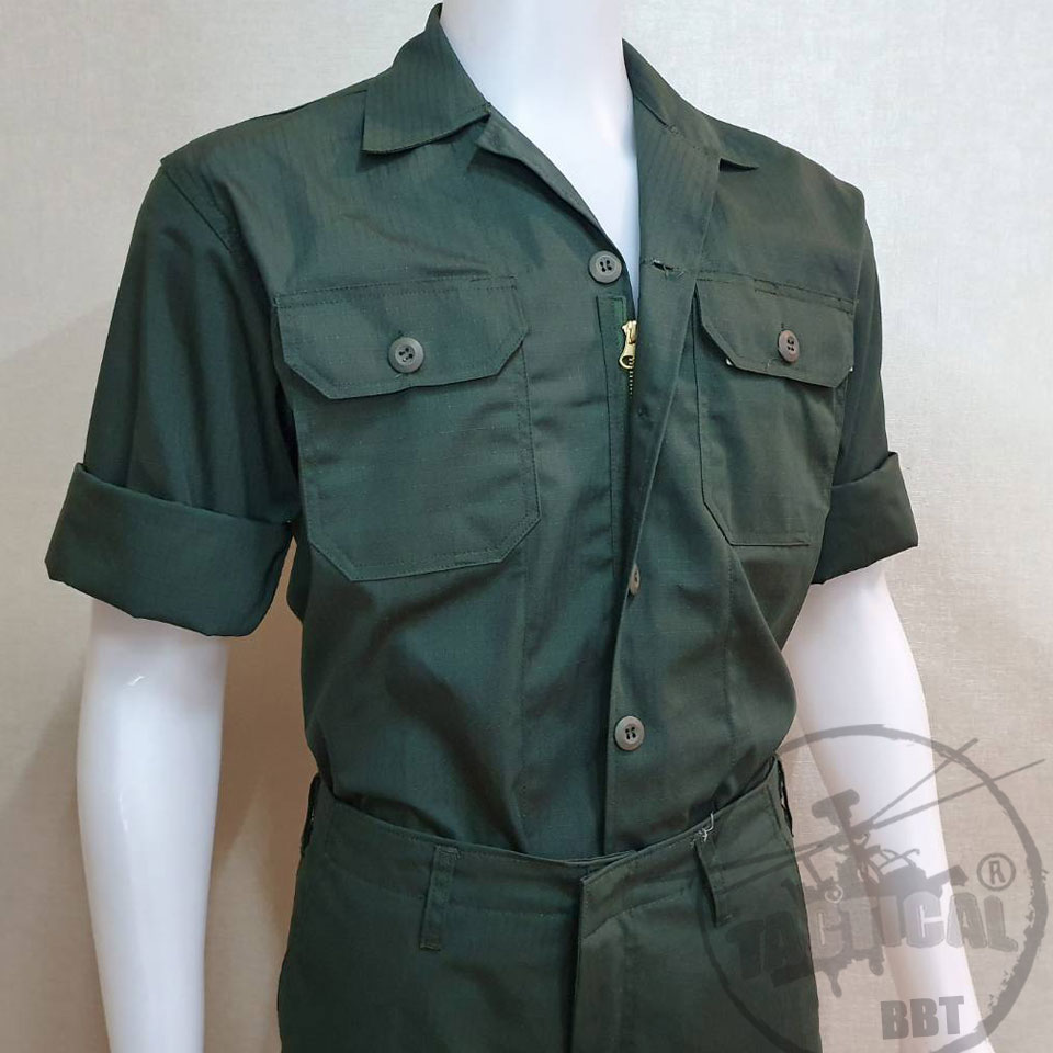 ชุดฝึก ชุดฟาติก 6 กระเป๋า เสียบในกางเกง - เขียว