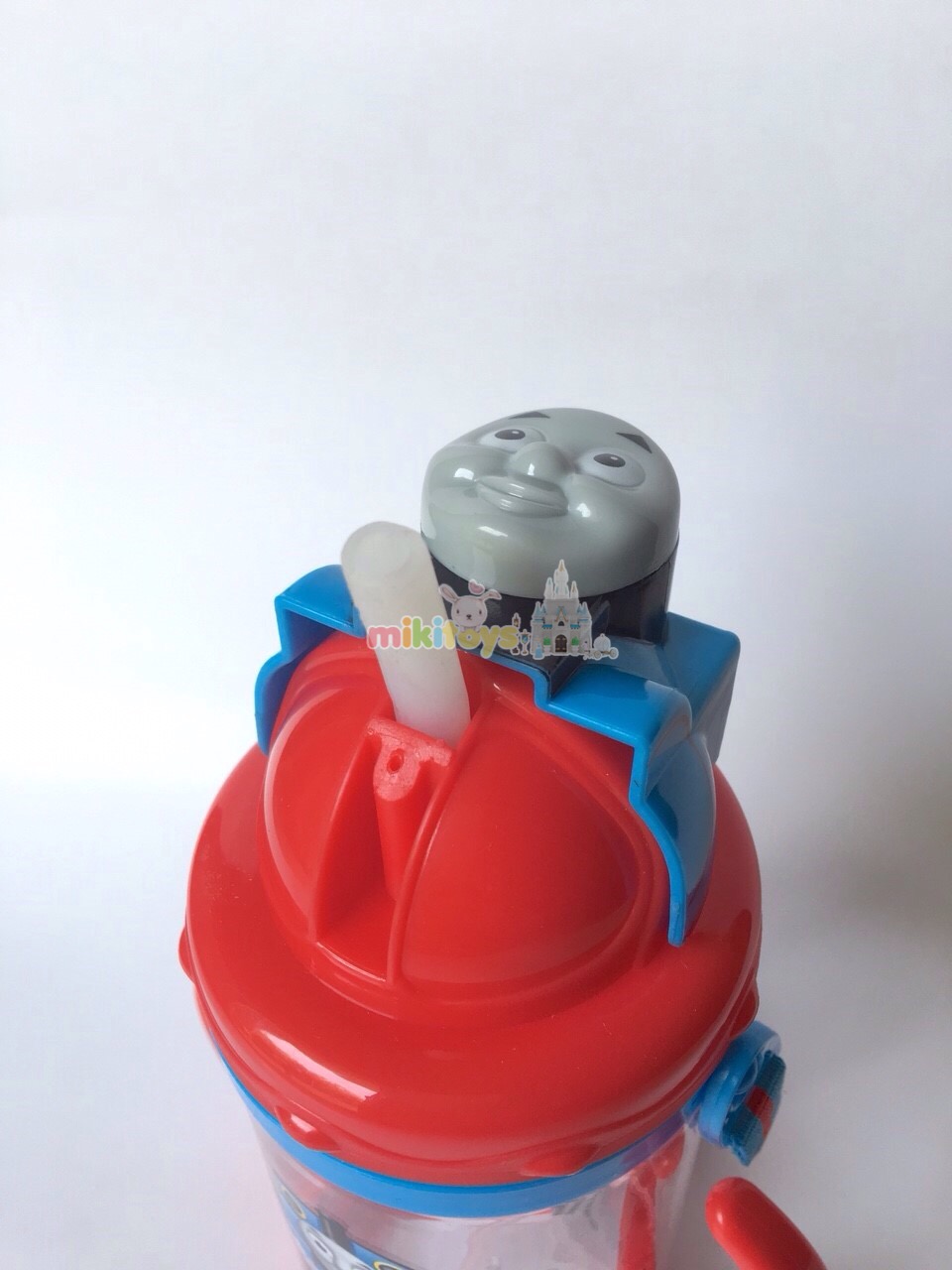 กระติกน้ำพร้อมหูจับ Thomas&Friends 3D (Thomas สีฟ้า-แดง) ฝาเลื่อน3D หลอดในตัว**BPA Free ปลอดภัยค่ะ