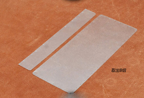 แพทเทิร์น กระเป๋าผูชาย เน้นสอดการ์ด