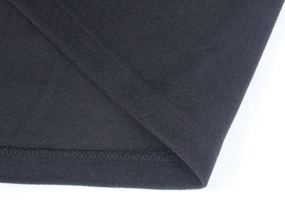 M2324-0029 เสื้อแขนยาว บุกำมะหยี่อุ่น คอสูง คอวี สีดำ ใช้แทนฮีทเทค