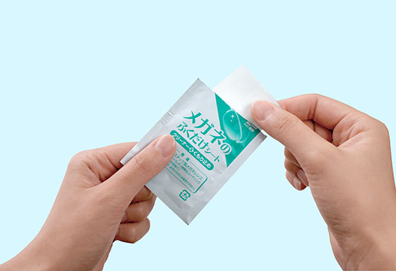 Soft99 ผ้าเช็ดกระจกแว่นตาทำความสะอาดและป้องกันฝ้า กล่องล่ะ 20 แผ่น メガネのふくだけシート クリーナー&くもり止め