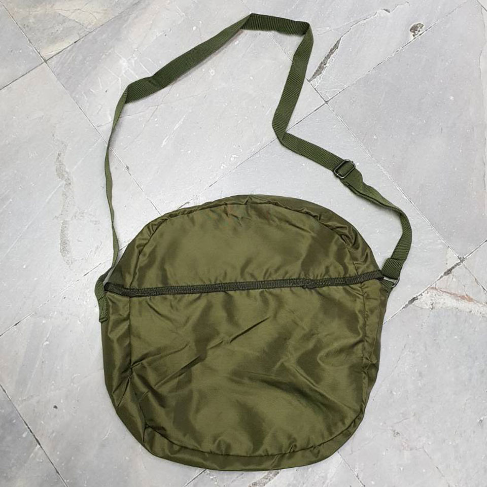 กระเป๋าพยาบาล ทรงสะพายไหล่ ผ้าร่ม