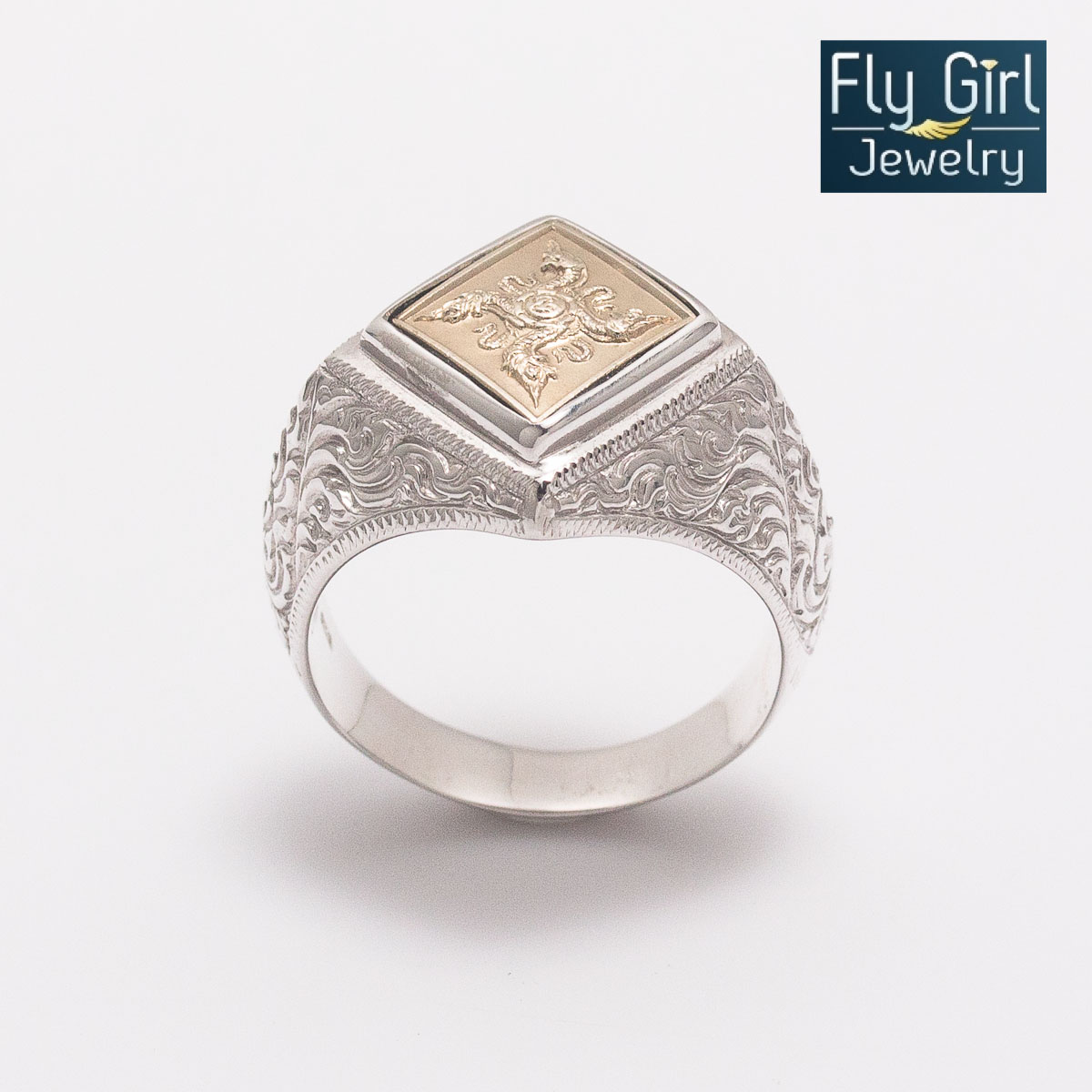 แหวนพญานาคราช๔ตระกูลหลังยันต์ดวงชะตาเมือง เหรียญผ่านพิธีพุทธาภิเษกแล้ว อธิษฐานจิตปลุกเสกโดยพระเกจิอาจารย์หลายท่าน