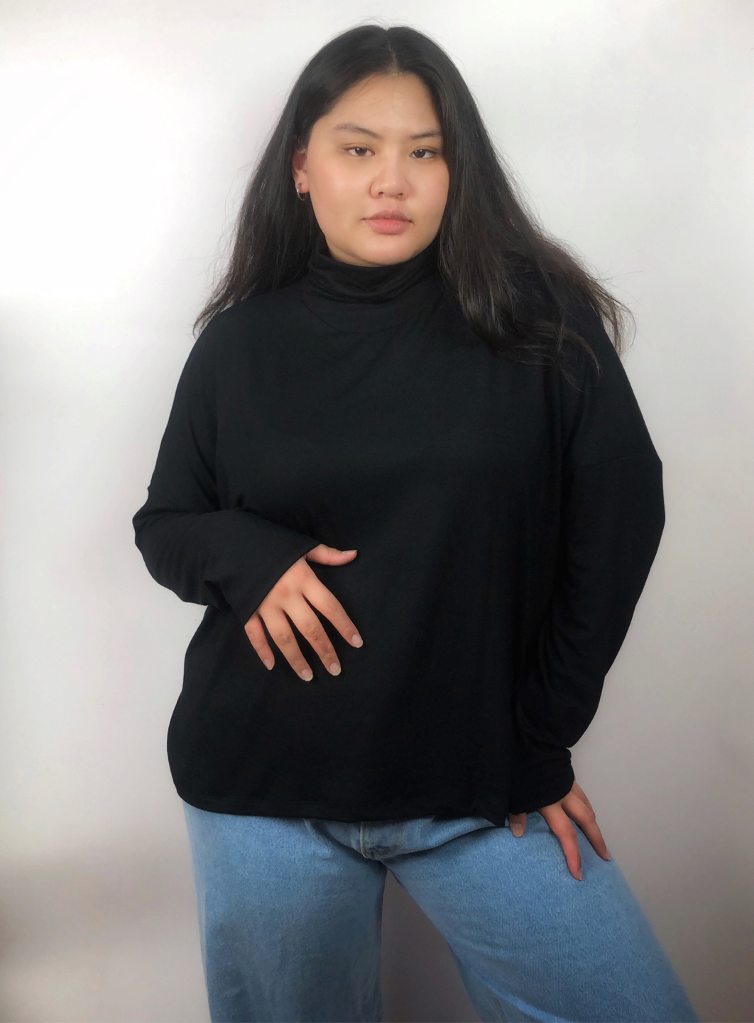 เสื้อบ่าตกแขนยาว คอเต่า โอเวอร์ไซส์