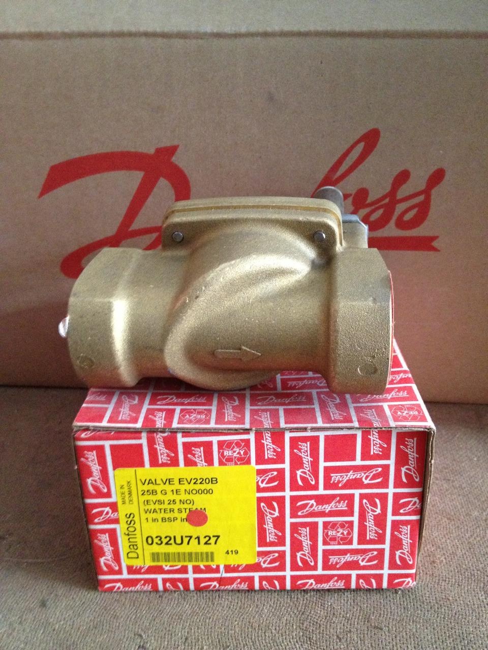 Solenoid valve EV220B 032U7127