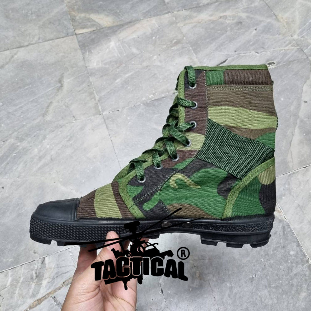 รองเท้าเดินป่า พรางทหาร