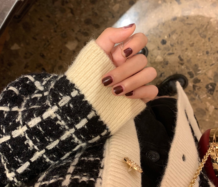 CO-007 เสื้อกันหนาวลายสก๊อต กระดุมหน้า แกะได้ สีดำ / ขาว