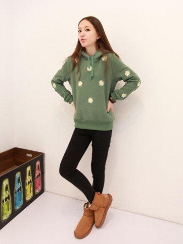 Pre Order - เสื้อกันหนาวแฟชั่น ผ้าขนแกะ ดีไซด์น่ารัก พร้อม Hood : สีชมพู / สีเทา / สีเขียว / สีดำ