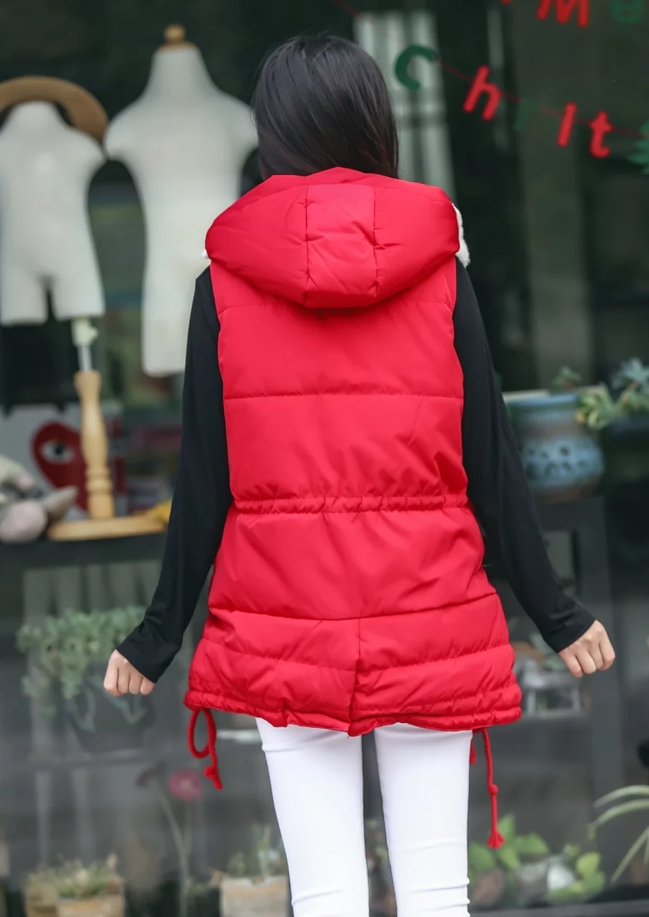 PreOrderคนอ้วน - เสื้อกั๊กแฟชั่น ผ้าร่มบุนวม มี Hood ด้านในขนสัตว์ สี : ดำ / แดง