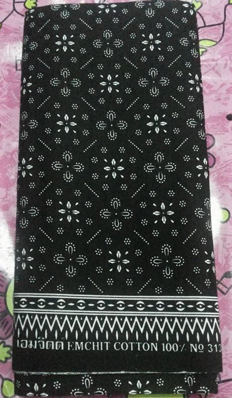 ผ้าถุงคอตต้อนขาวดำ