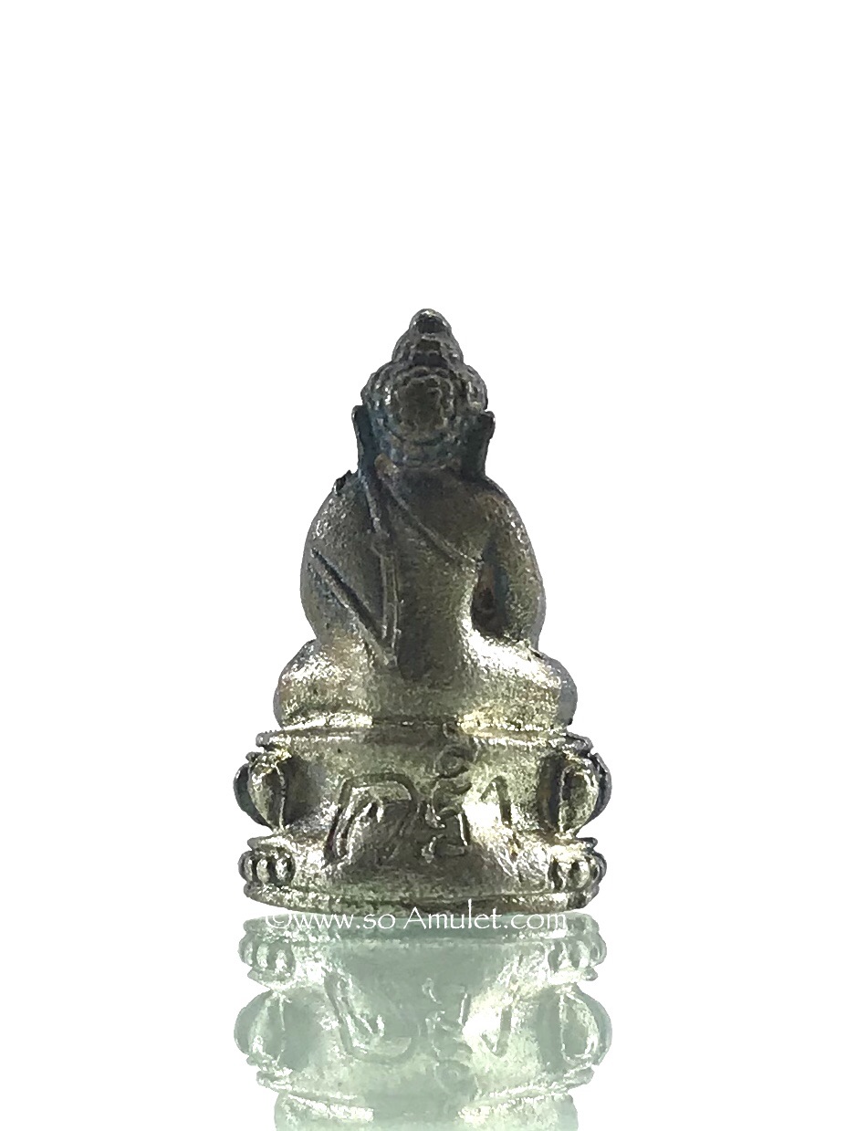 พระชัยวัฒน์ หลวงปู่คร่ำ วัดวังหว้า รุ่นสร้างเจดีย์ พ.ศ. 2537-38 เนื้อเงิน พร้อมกล่องเดิม