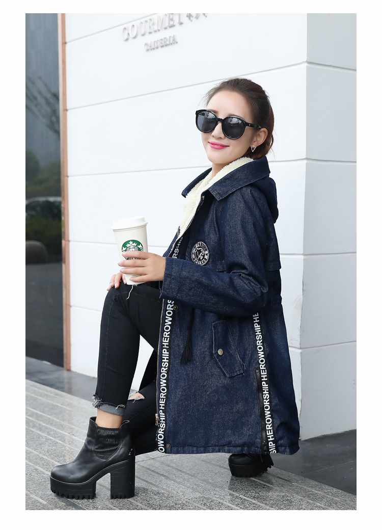 PreOrderคนอ้วน - เสื้อกันหนาวยีนส์ ด้านในเป็นหนังสัตว์ มีHood สีน้ำเงิน
