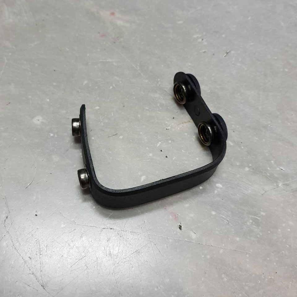 กระดุมผ้า + ตะขอ ติดเข็มขัด