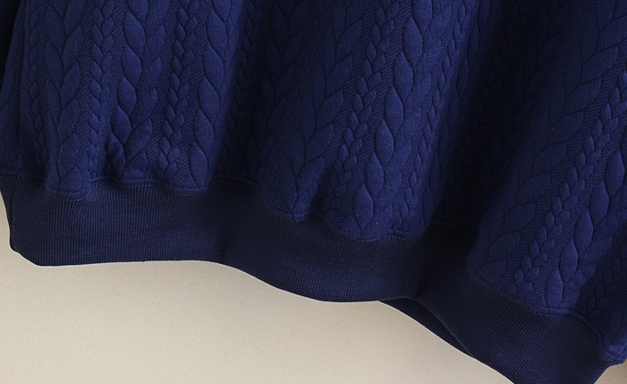 PreOrderคนอ้วน - เสื้อกันหนาว ไหมพรม สี : น้ำเงิน / แดง / เทาเข้ม