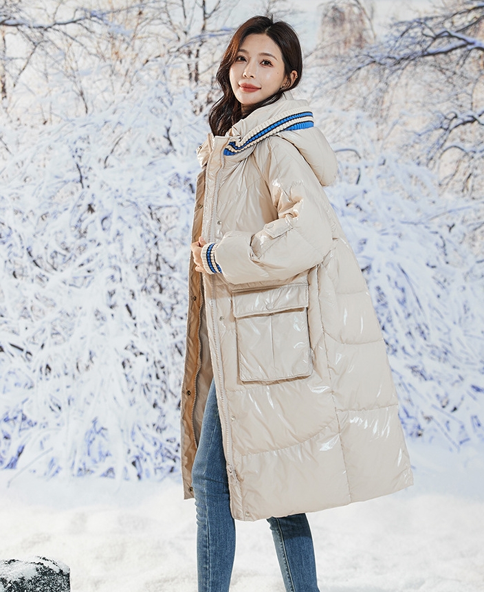 2324-0002 กันหนาวบุขนเป็ดขาวจ้า ตัวนี้จะเป็นผ้าร่มลื่นนะคะ