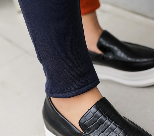 PreOrder - กางเกงกันหนาวแฟชั่น ผ้าฝ้ายโพลิเอสเตอร์ ด้านในเป็นกำมะหยี่อุ่น ยืดอีก1-2นิ้ว สี : ดำ / น้ำเงิน