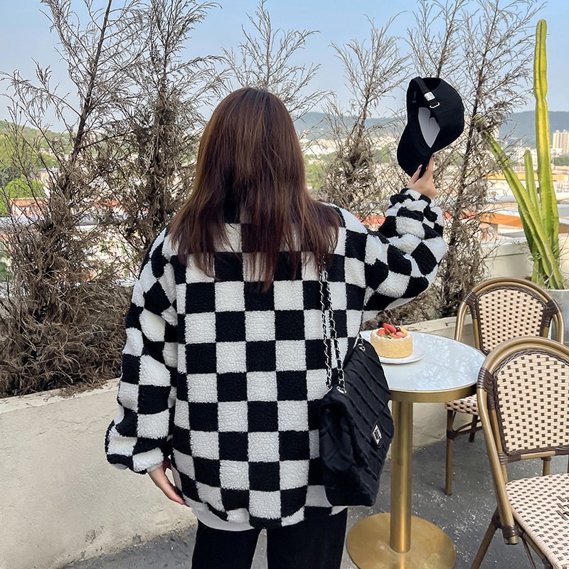 2324-0014 เสื้อกันหนาวลายสก๊อตขนแก เท่ ๆ จ้า