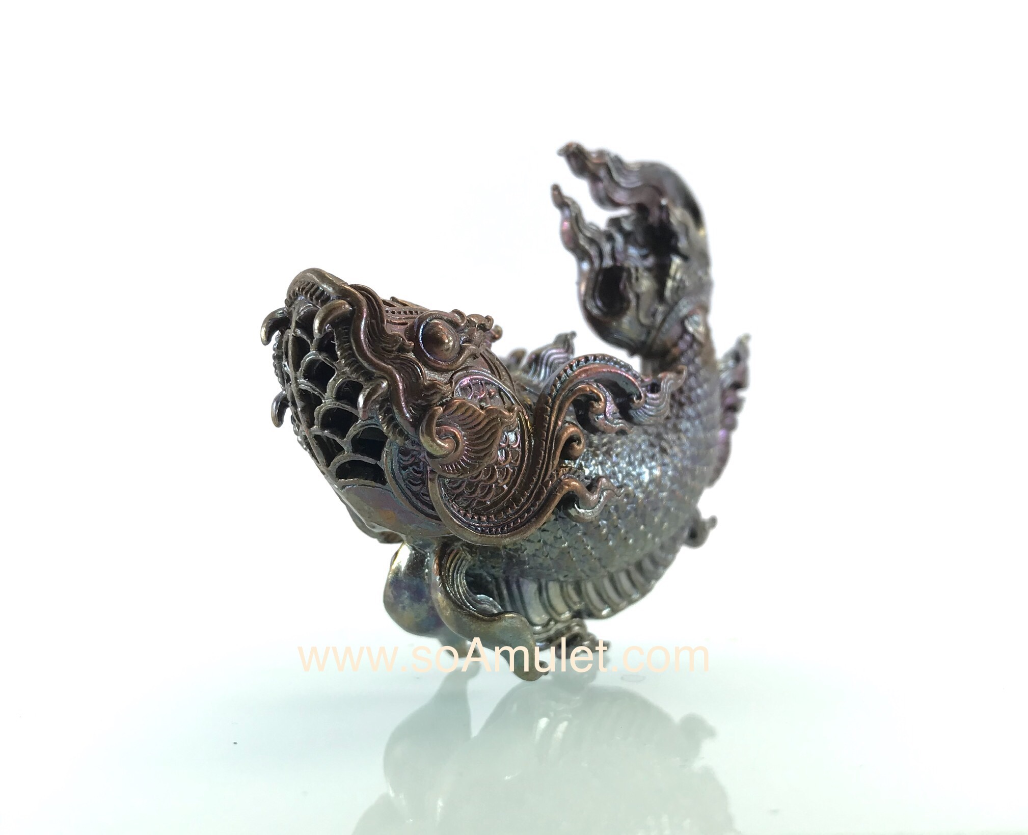 ปลาอานนท์ (ตะกรุดจ้าวสมุทร) รุ่น สรงน้ำ 58 พระอธิการใจ วัดพระยาญาติ จ.สมุทรสาคร ปี 2558 เนื้อสัมฤทธิ์ ตะกรุดเงิน จัดสร้าง 2,269ตัว พร้อมกล่องเดิม