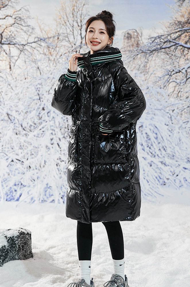 2324-0002 กันหนาวบุขนเป็ดขาวจ้า ตัวนี้จะเป็นผ้าร่มลื่นนะคะ