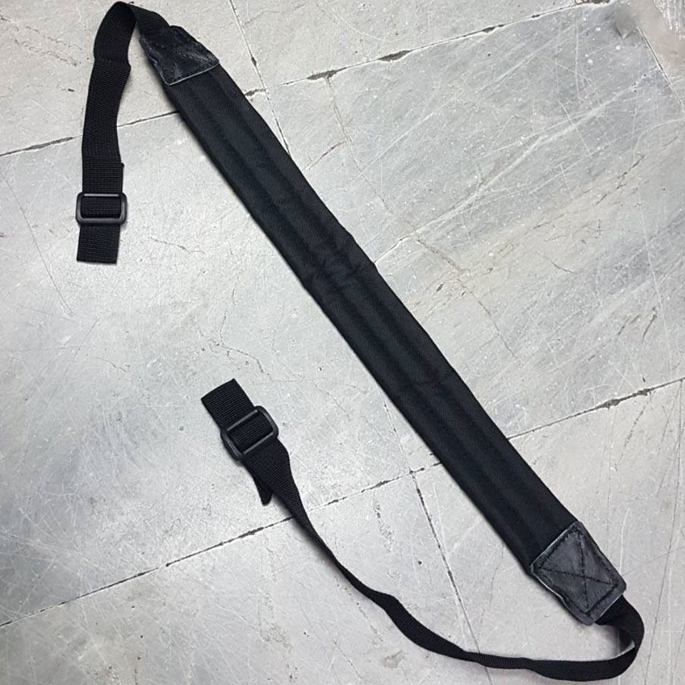 สายสะพายปืน ฟองน้ำ แบบร้อยสาย - ดำ