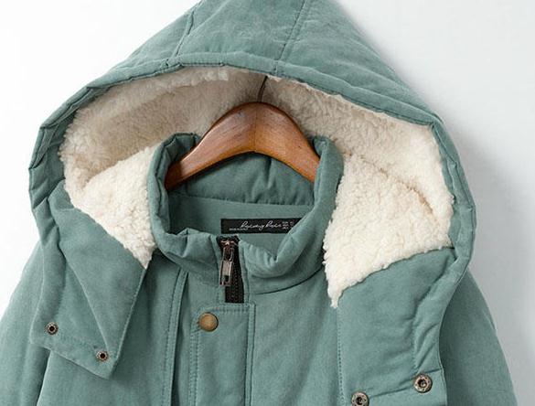 PreOrderไซส์ใหญ่ - เสื้อกันหนาวแฟชั่น ไซส์ใหญ่ คนอ้วน ข้างในเป็นผ้ากำมะหยี่ อุ่น ๆ มีHood สี : สีดำ / สีเขียว