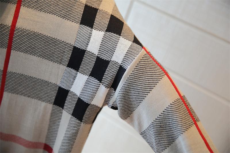 Pre Order - เสื้อคลุมกันหนาวแฟชั่นเกาหลี เวตเตอร์ถัก ลายหมากรุก