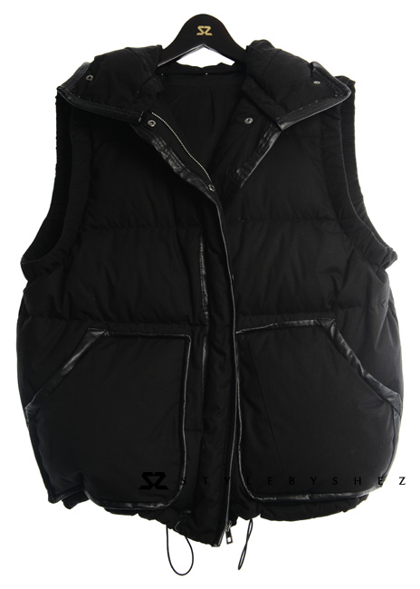 PreOrderคนอ้วน - เสื้อกั๊กแฟชั่น ผ้าร่มบุนวม มี Hood สีดำ