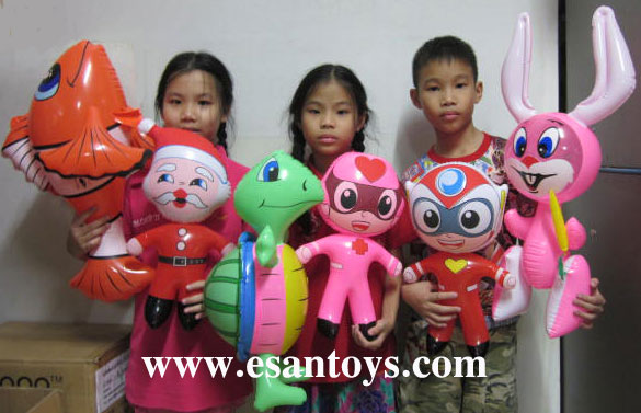 ซานตาครอส+หุ่นโรบอทเป่าลม