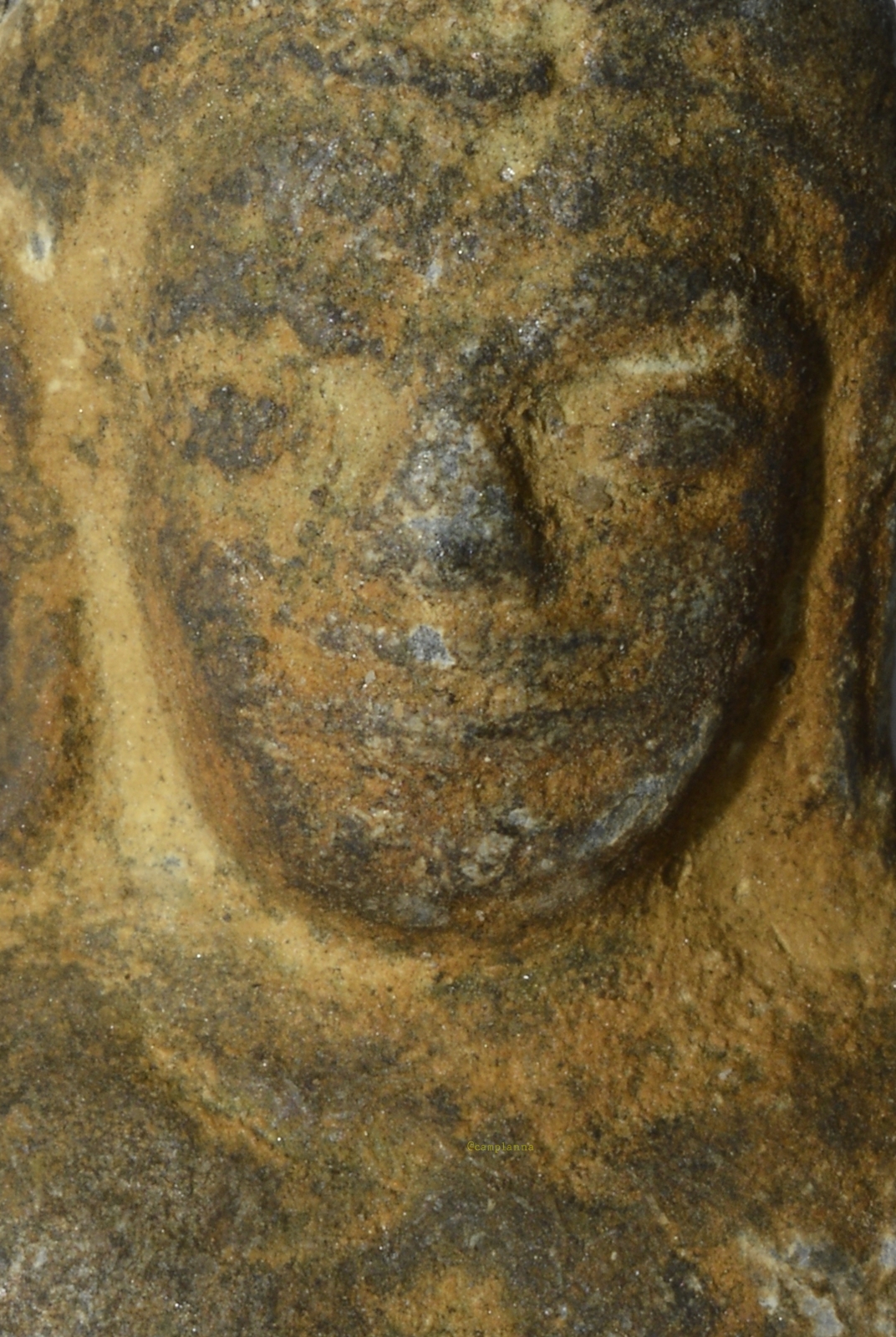 พระร่วงนั่งครองเมือง พิมพ์กลาง เนื้อชินเงิน 5.6x3.5 cm ศรีสัชนาลัย สุโขทัย เก่าเก็บจากกรุ