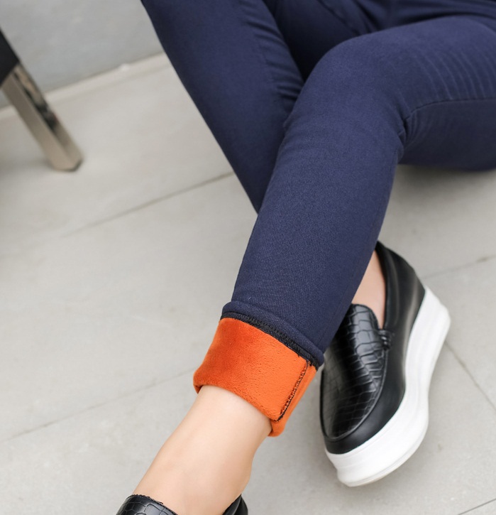 PreOrder - กางเกงกันหนาวแฟชั่น ผ้าฝ้ายโพลิเอสเตอร์ ด้านในเป็นกำมะหยี่อุ่น ยืดอีก1-2นิ้ว สี : ดำ / น้ำเงิน