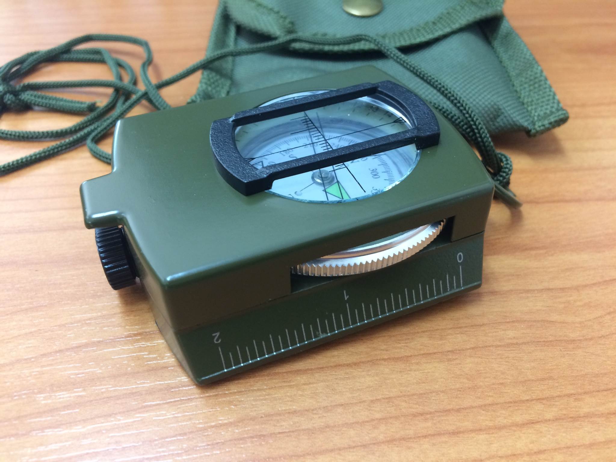 เข็มทิศ ทหาร (Lensatic Compass)